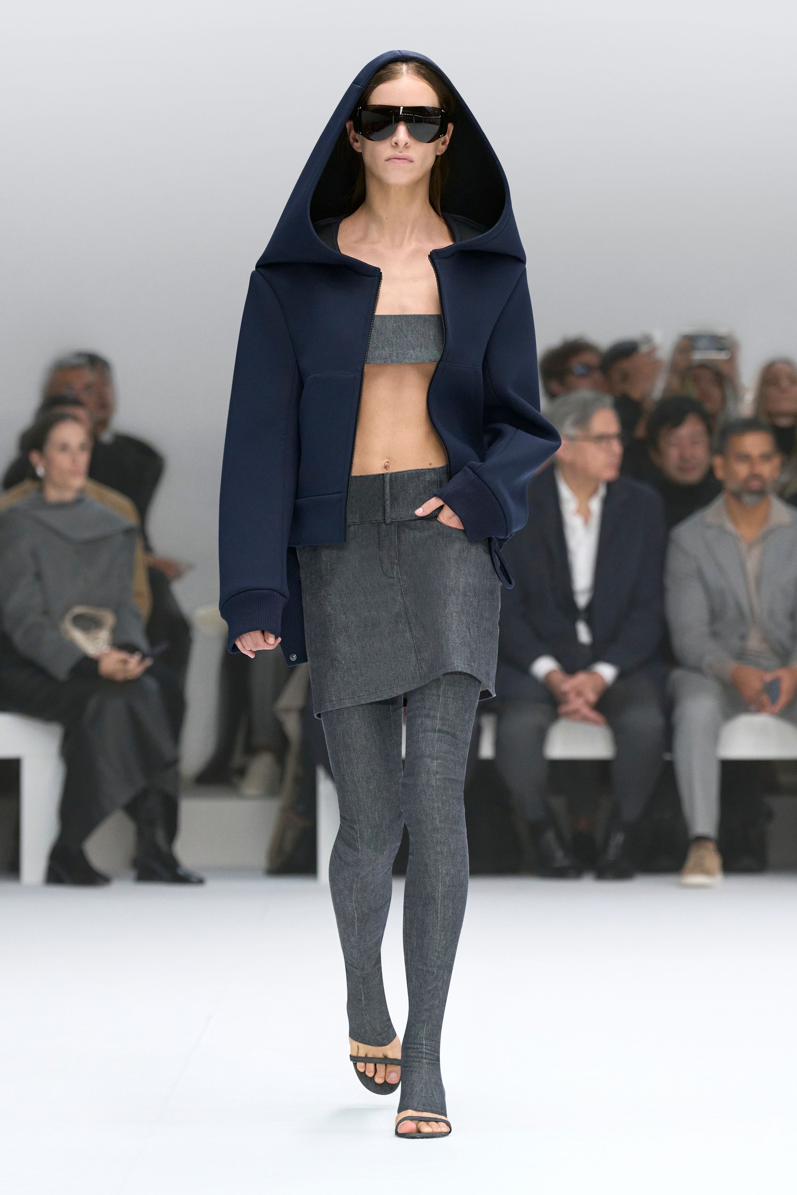 Courreges 25SS ドレス-ロング マルチカラー 総レース七分袖ロングドレス /山崎みどり - カラードレス