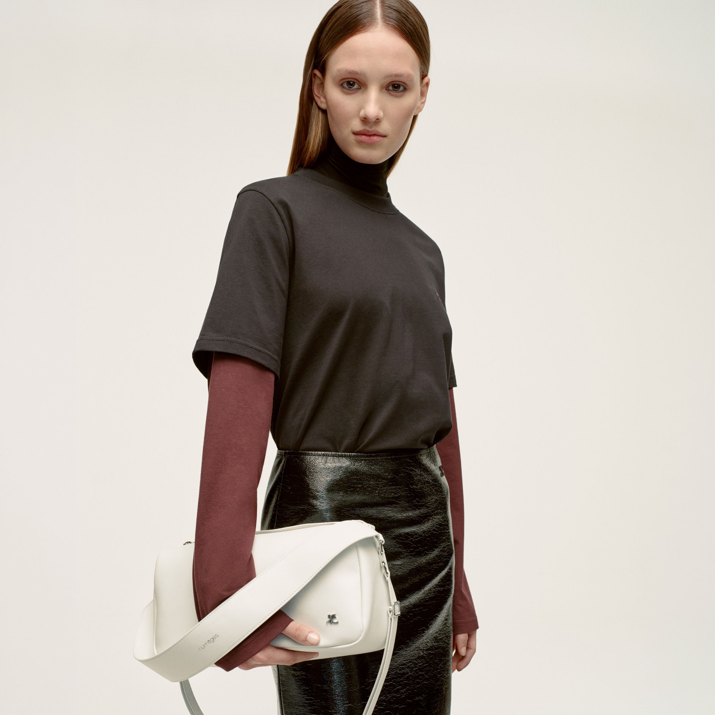 Courrèges (クレージュ) Official Website | Luxury Ready-to-wear