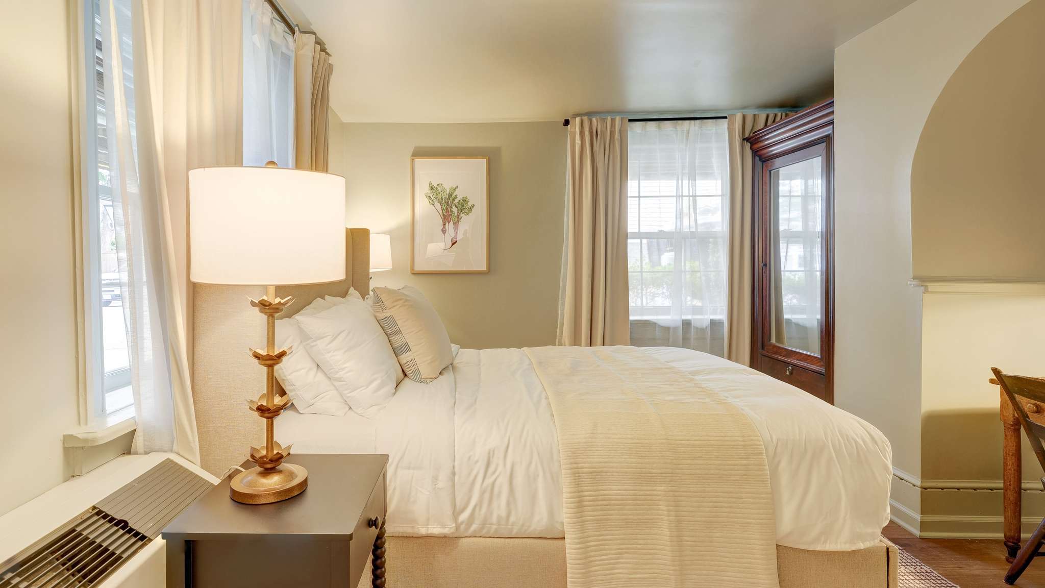 Queen Room