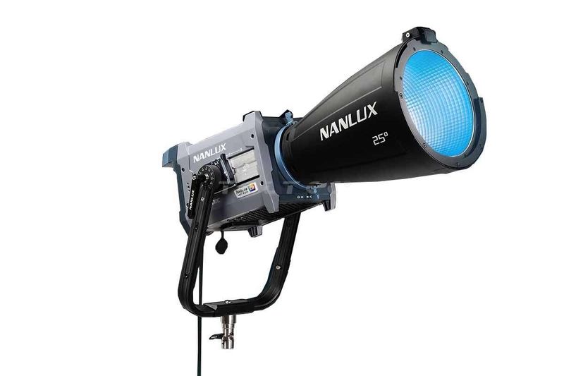 Nanlux Evoke 600C
