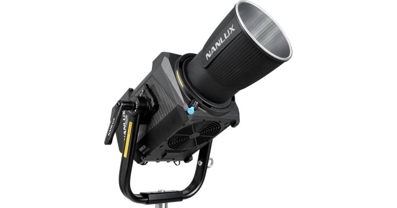 Nanlux Evoke 1200D 