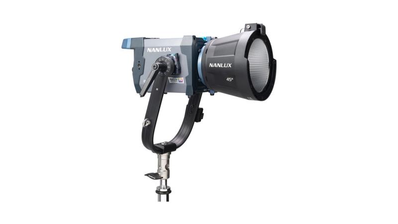 Nanlux Evoke 150C