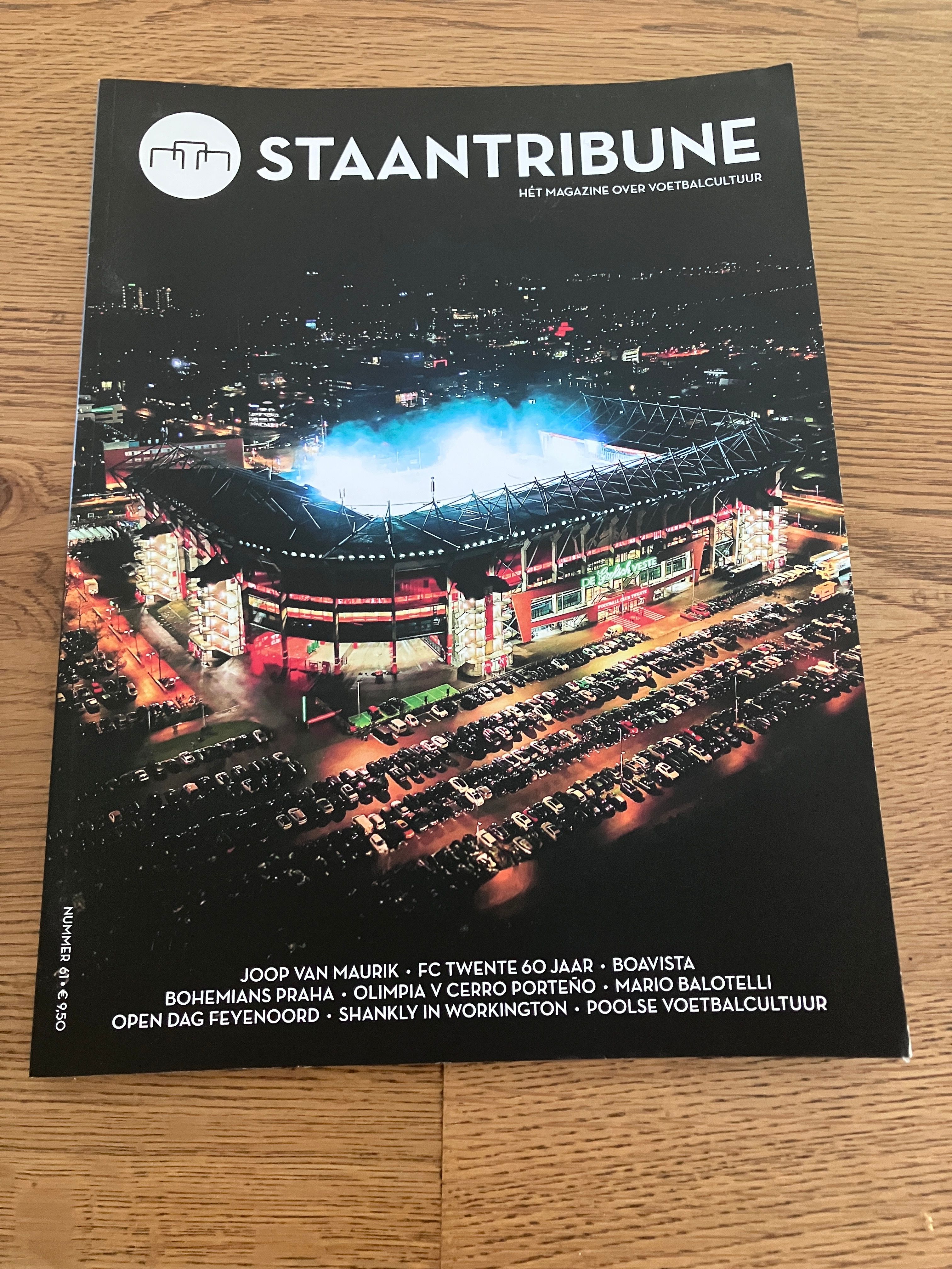 Staantribune 61