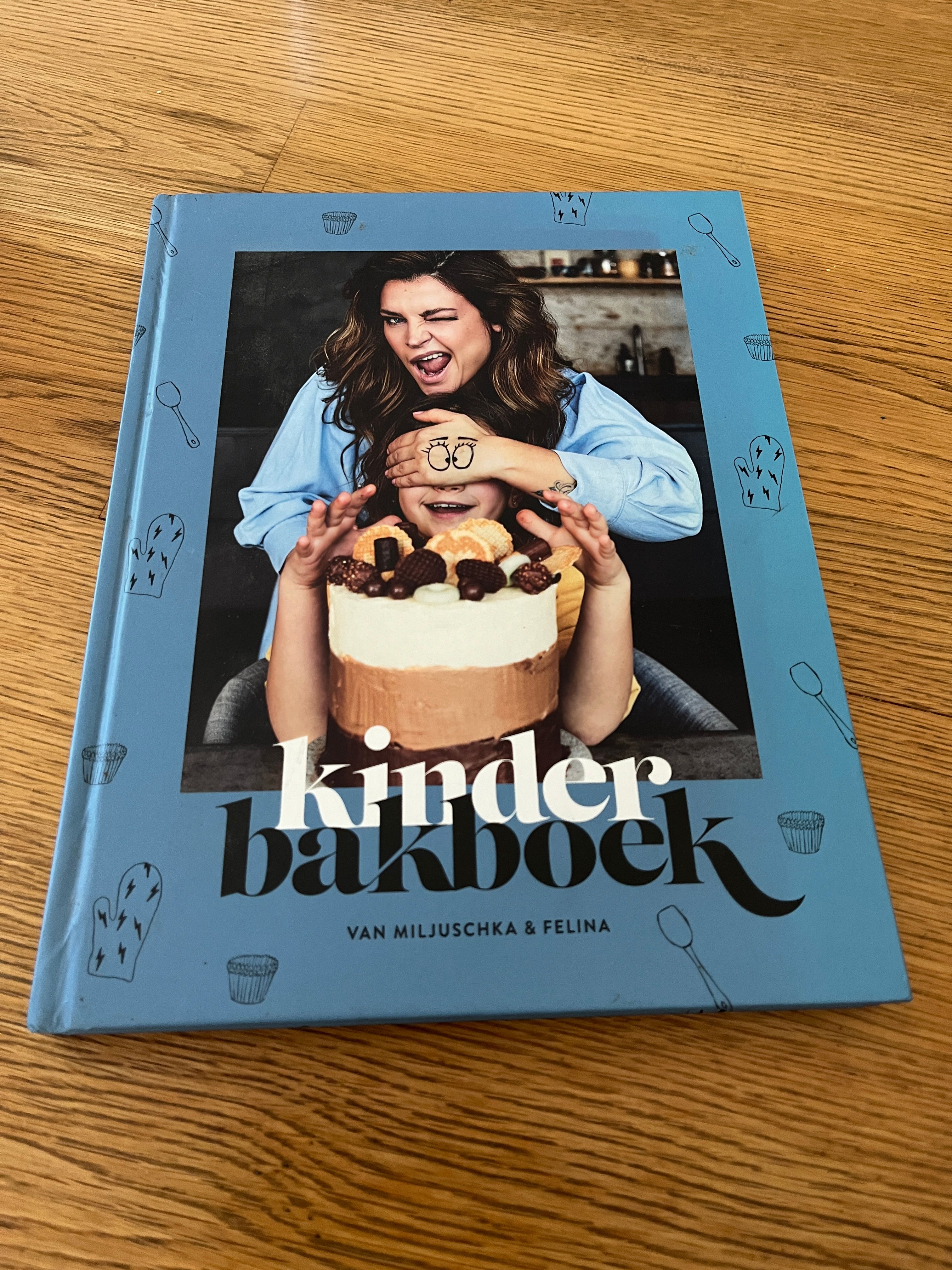 Kinderbakboek van Miljuschka & Felina
