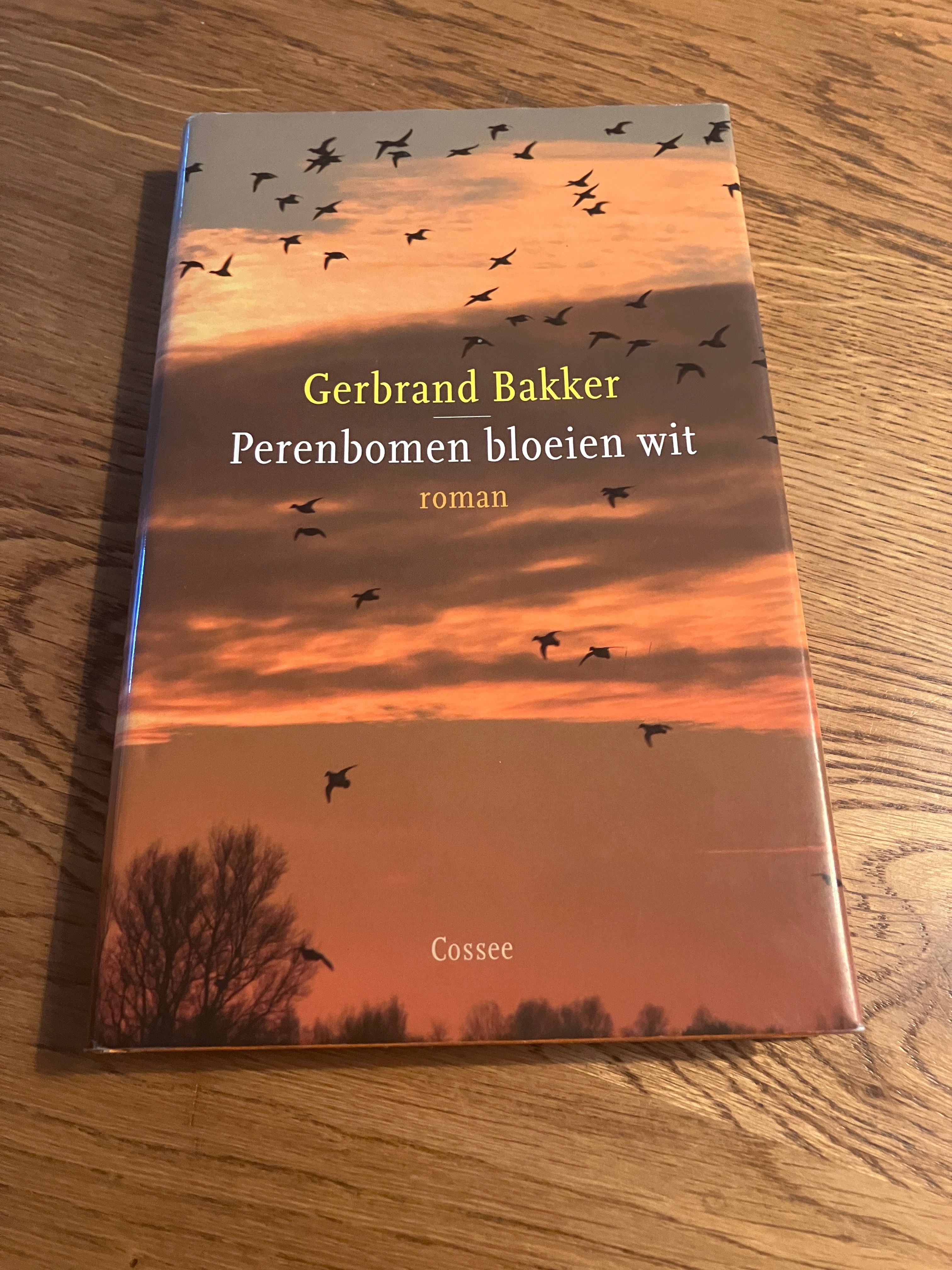 Perenbomen bloeien wit