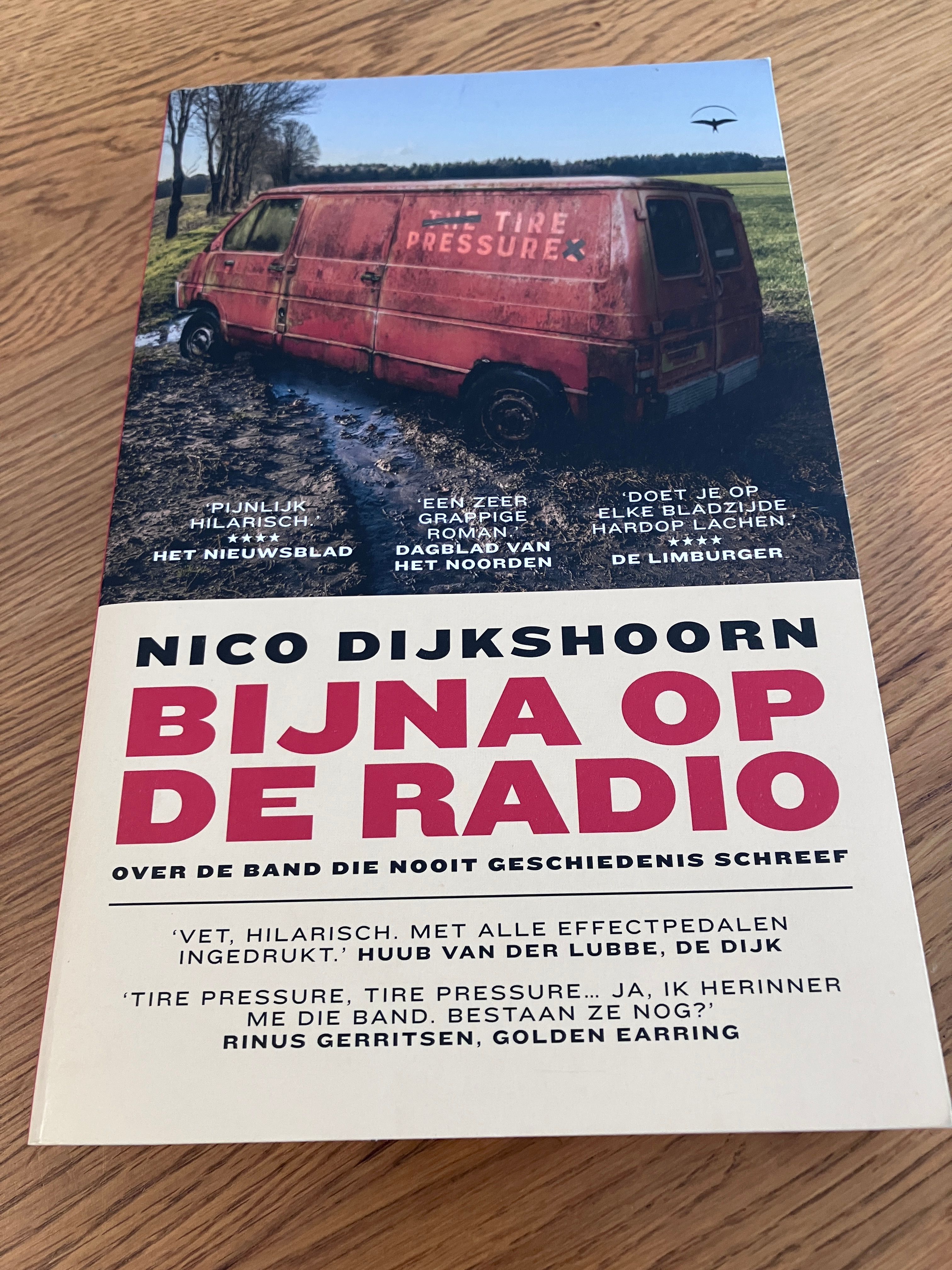 Bijna op de radio