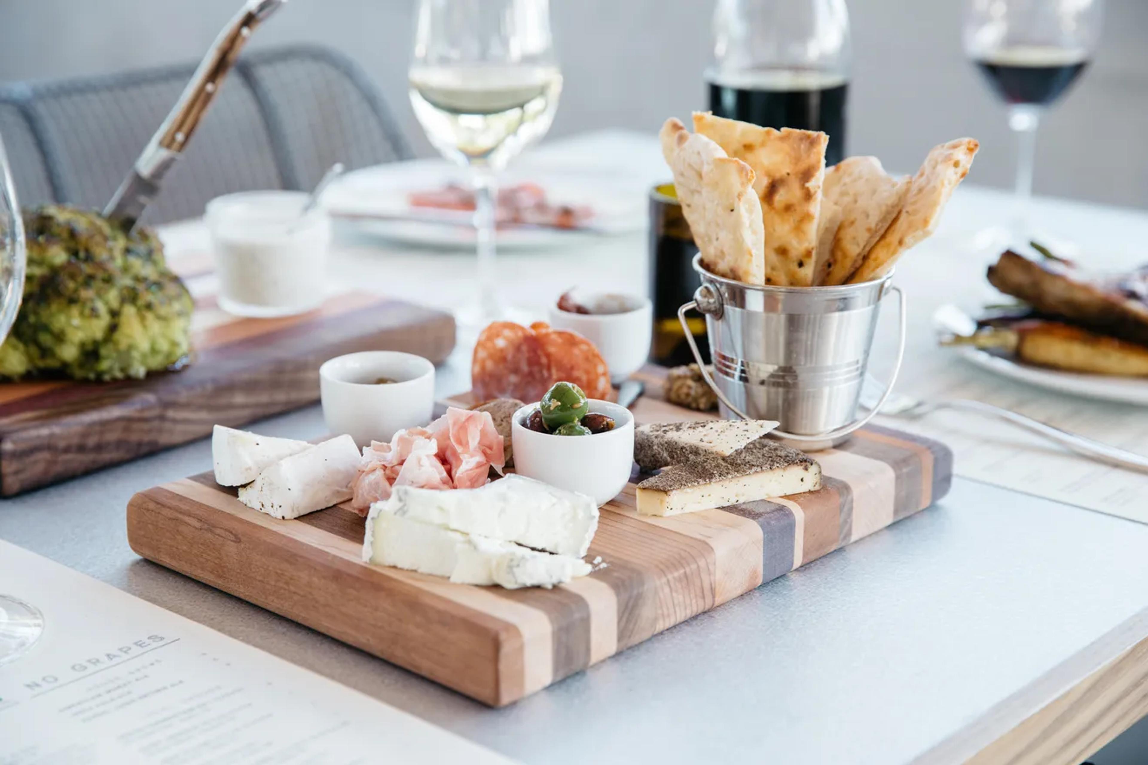 Uptown, Dallas, Happy Hour, Brunch, Charcuterie