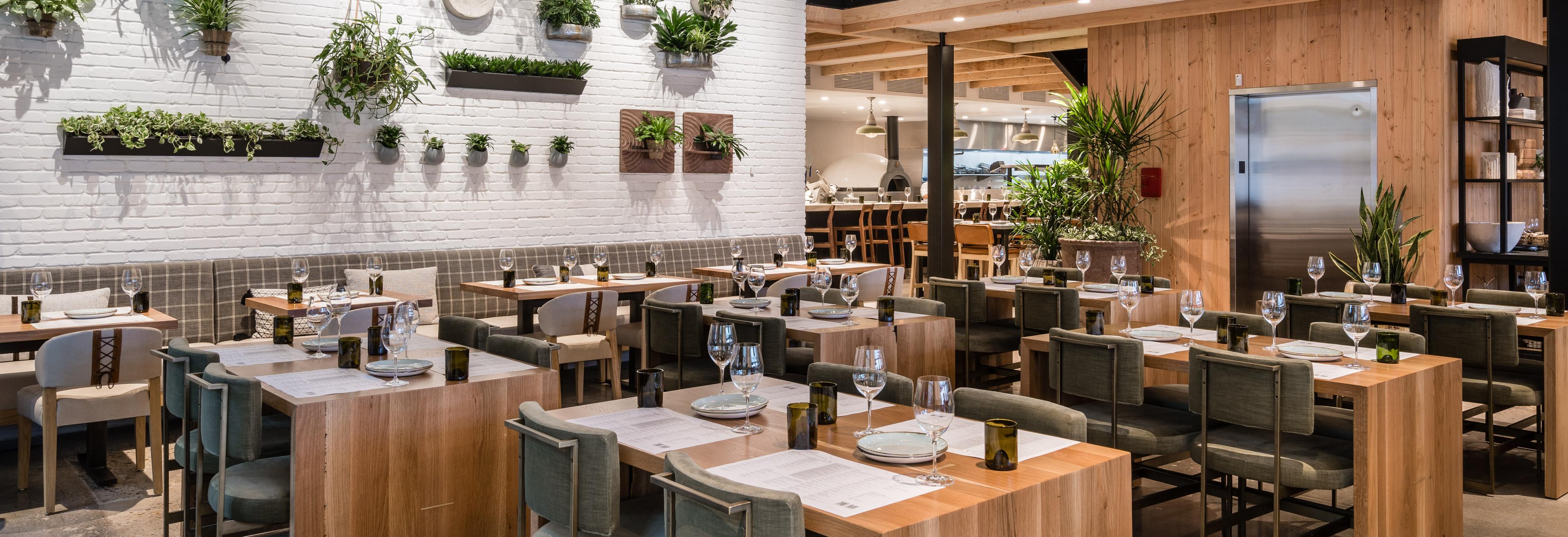 Dining at Sixty Vines Woodlands
