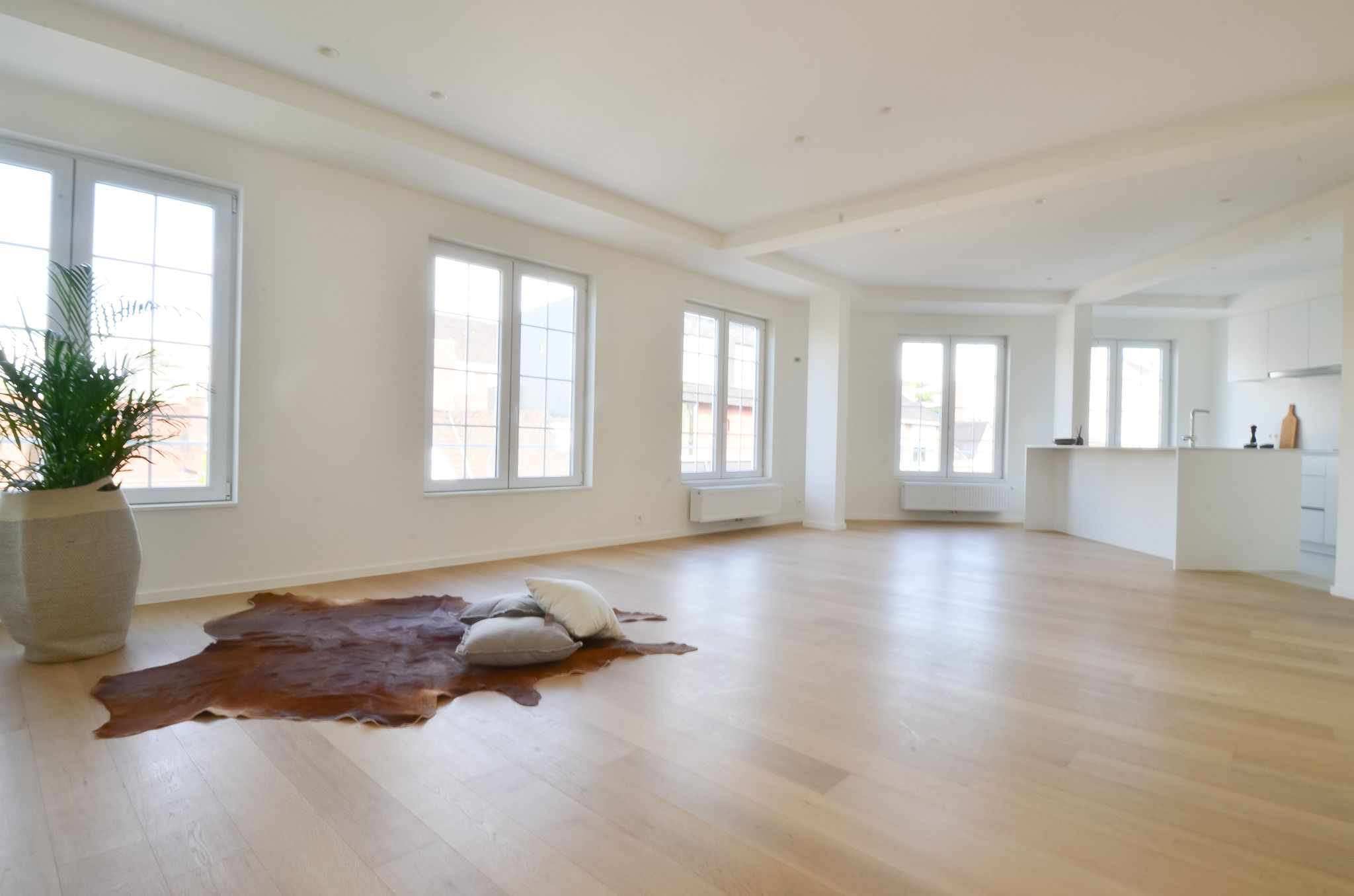 Woning te koop — Louise Robbeplein 8 1ste verdiep links, Kortrijk | KUUB-vastgoed