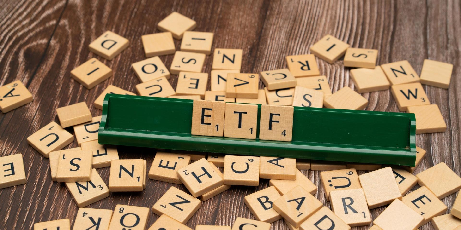 ETFs vs. Mutual Funds: What's the Difference?