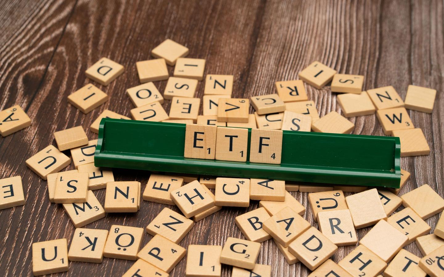 ETFs vs. Mutual Funds: What's the Difference?