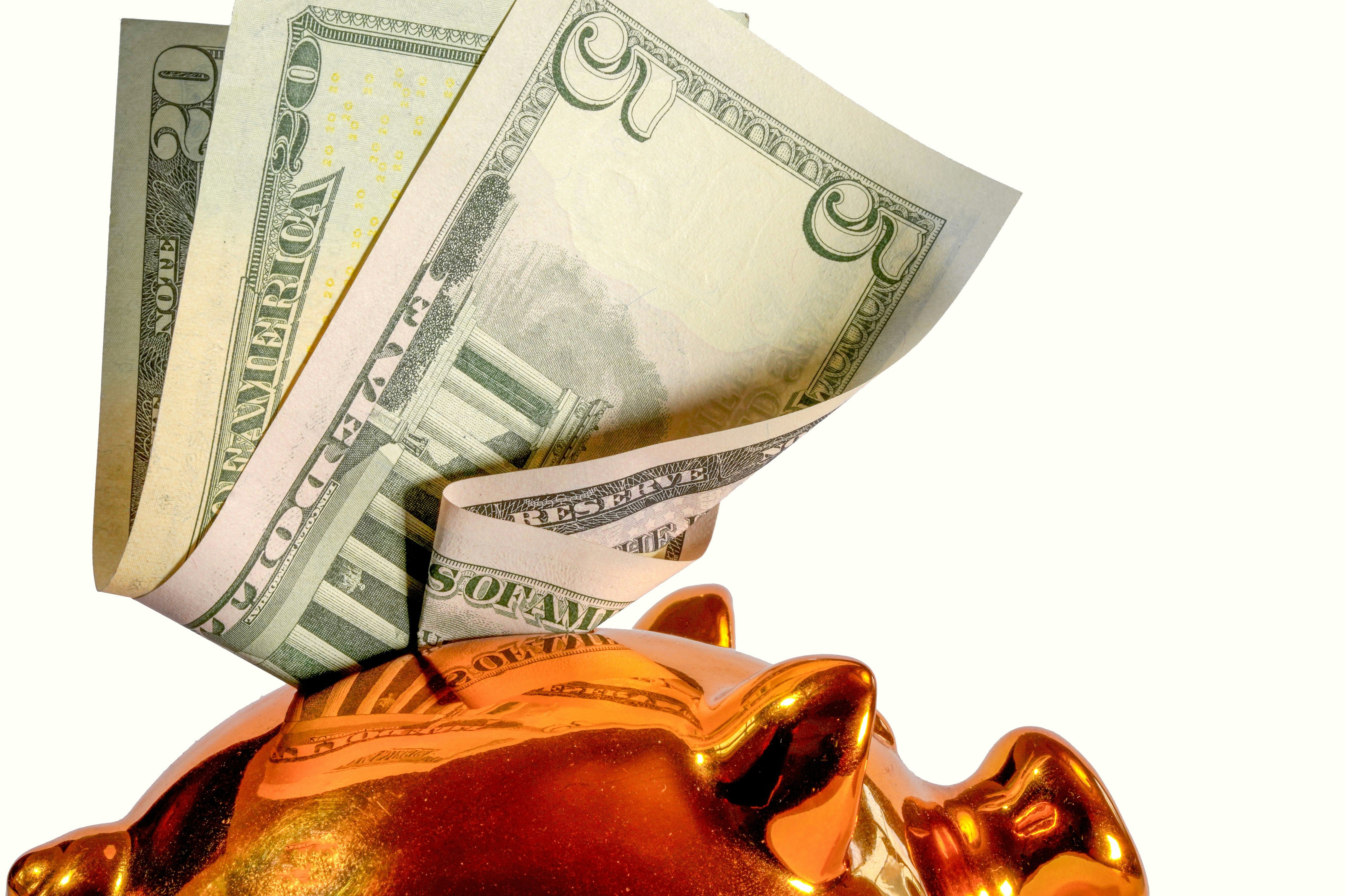 The difference between saving and investing 