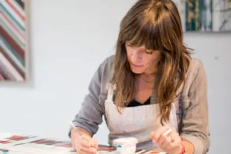 Video thumbnail for “Parallel” - Nina Tichava Show