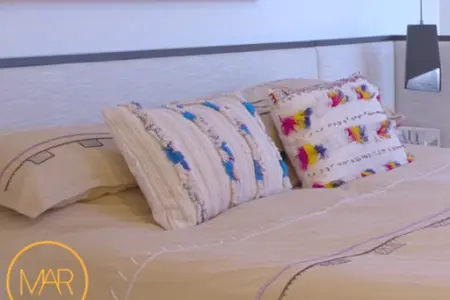 Video thumbnail for Steal My Ideas: Artist Embroidered Duvet