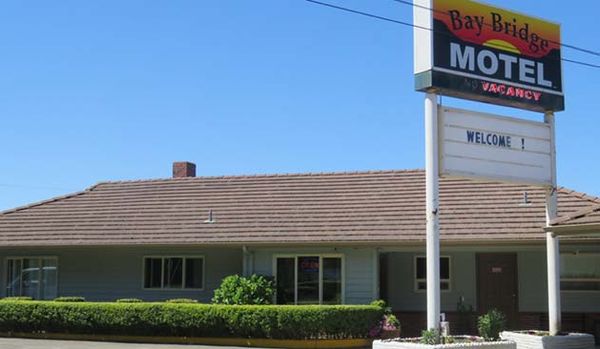 Bay Bridge Motel in North Bend, OR