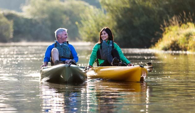 South Coast Tours Couple Kayaking