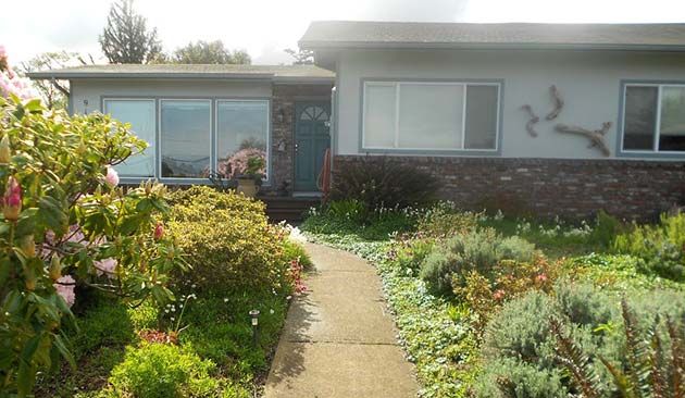 Lou's Bay View vacation rental in Charleston, OR