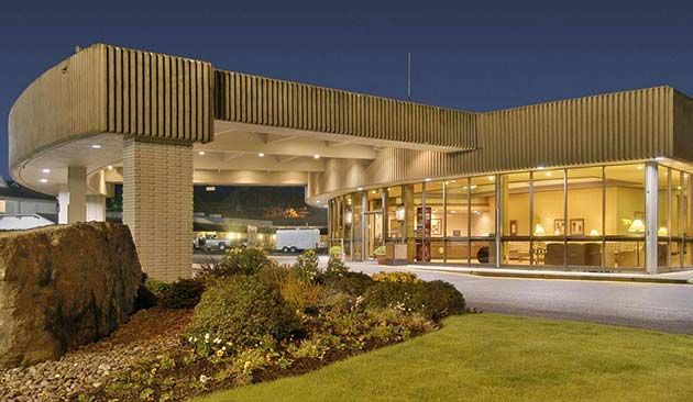 Red Lion Hotel in Coos Bay, OR