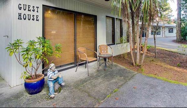 Seagate Guest House in Coos Bay, OR