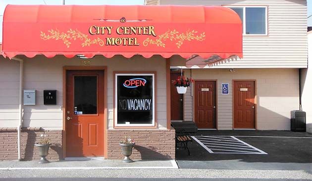 City Center Motel in North Bend, OR