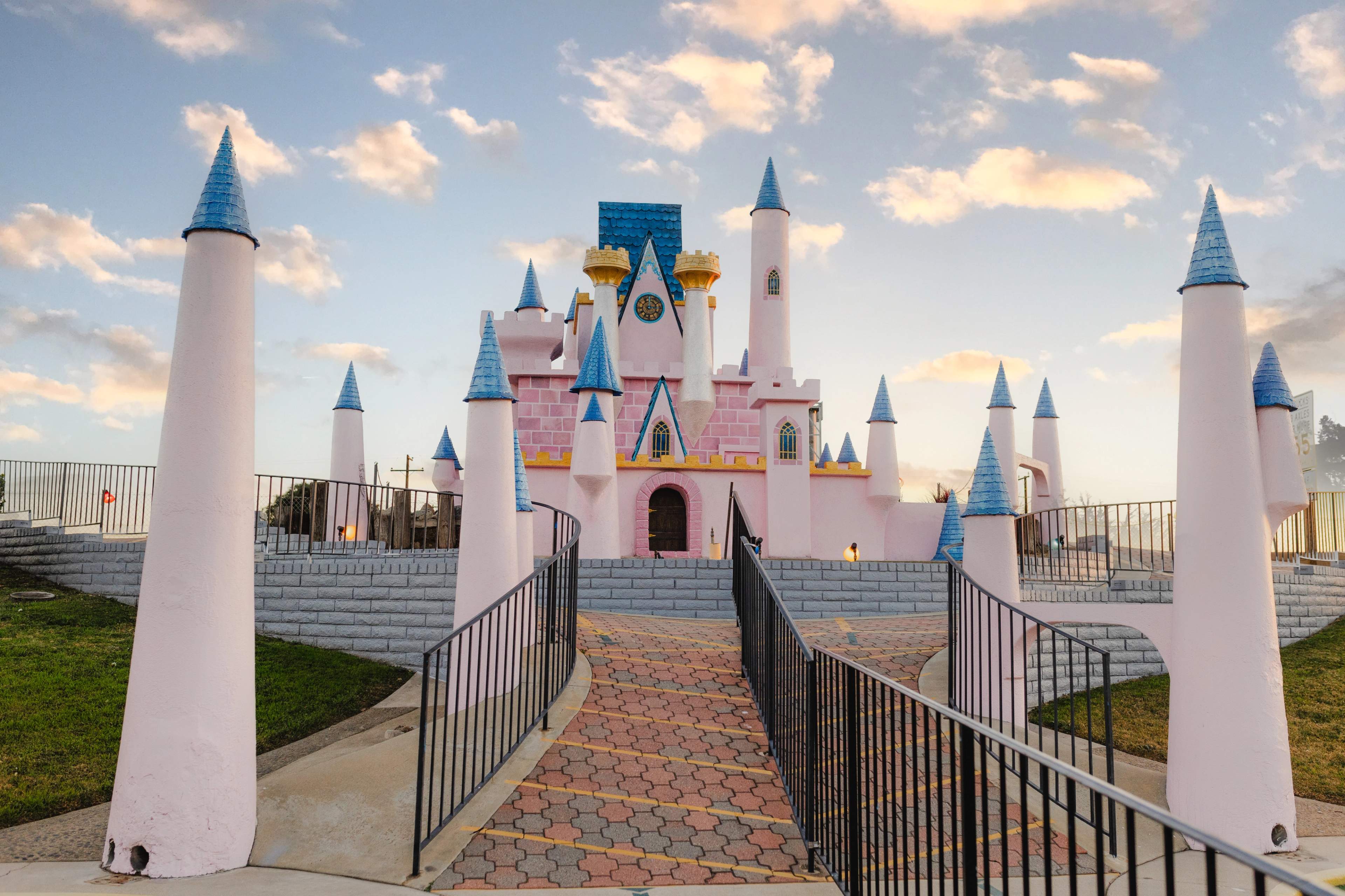 Walkway to the miniature golf castle at Bullwinkle's Upland