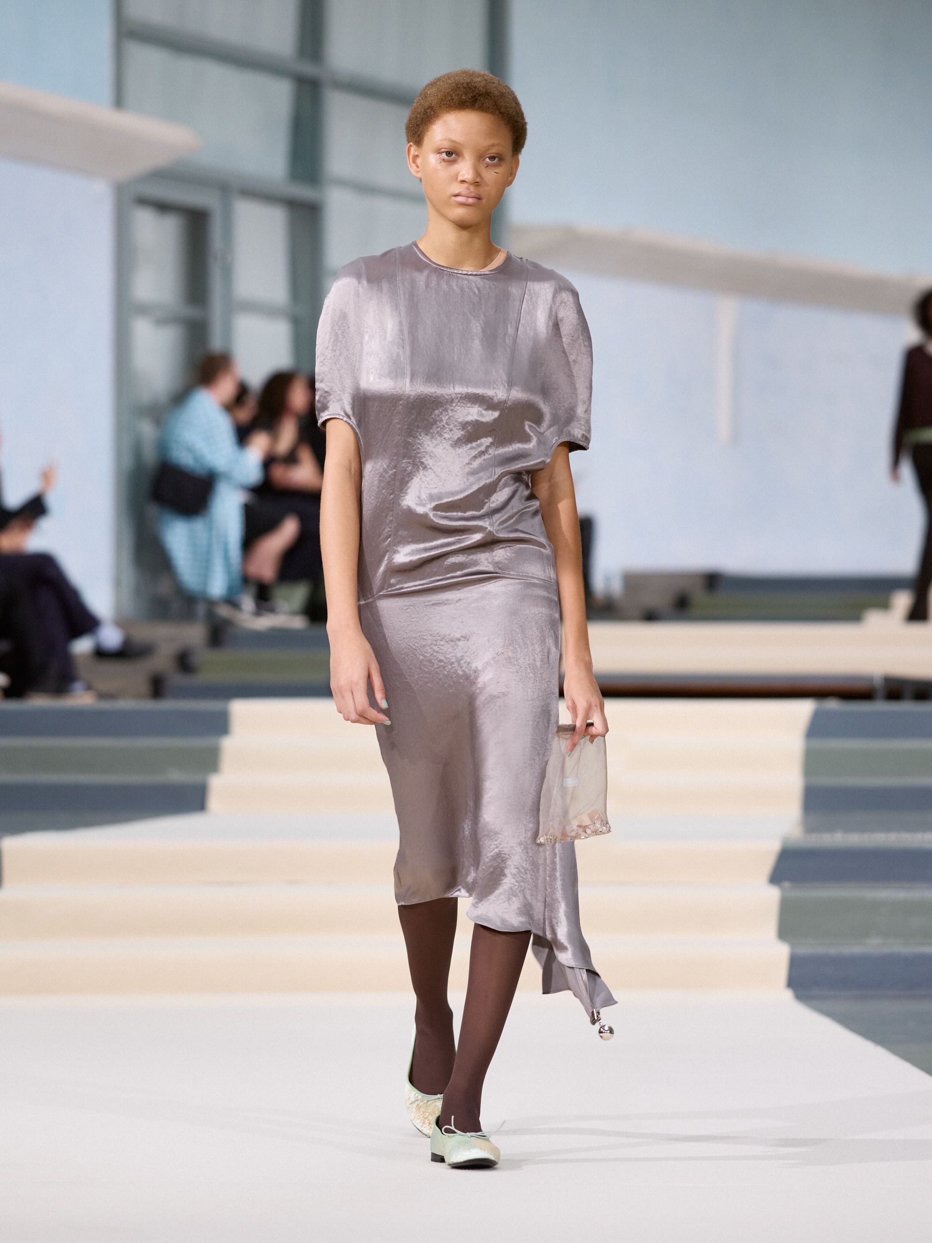 LOOK 13