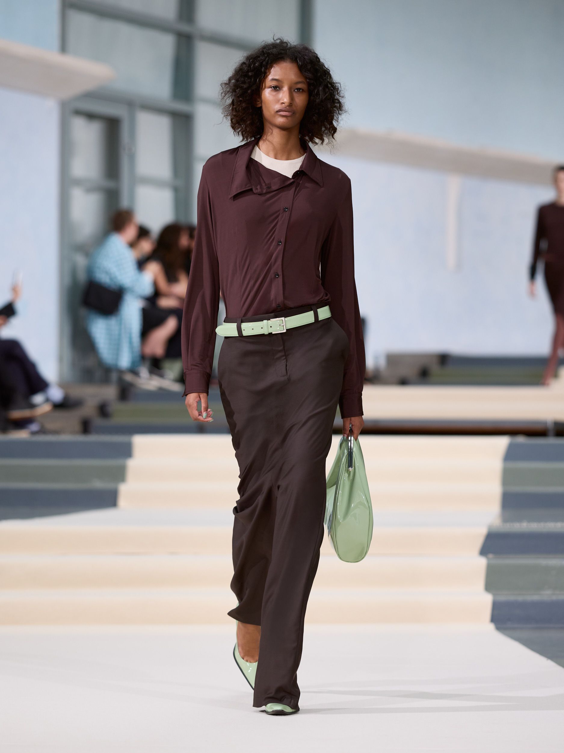 LOOK 14