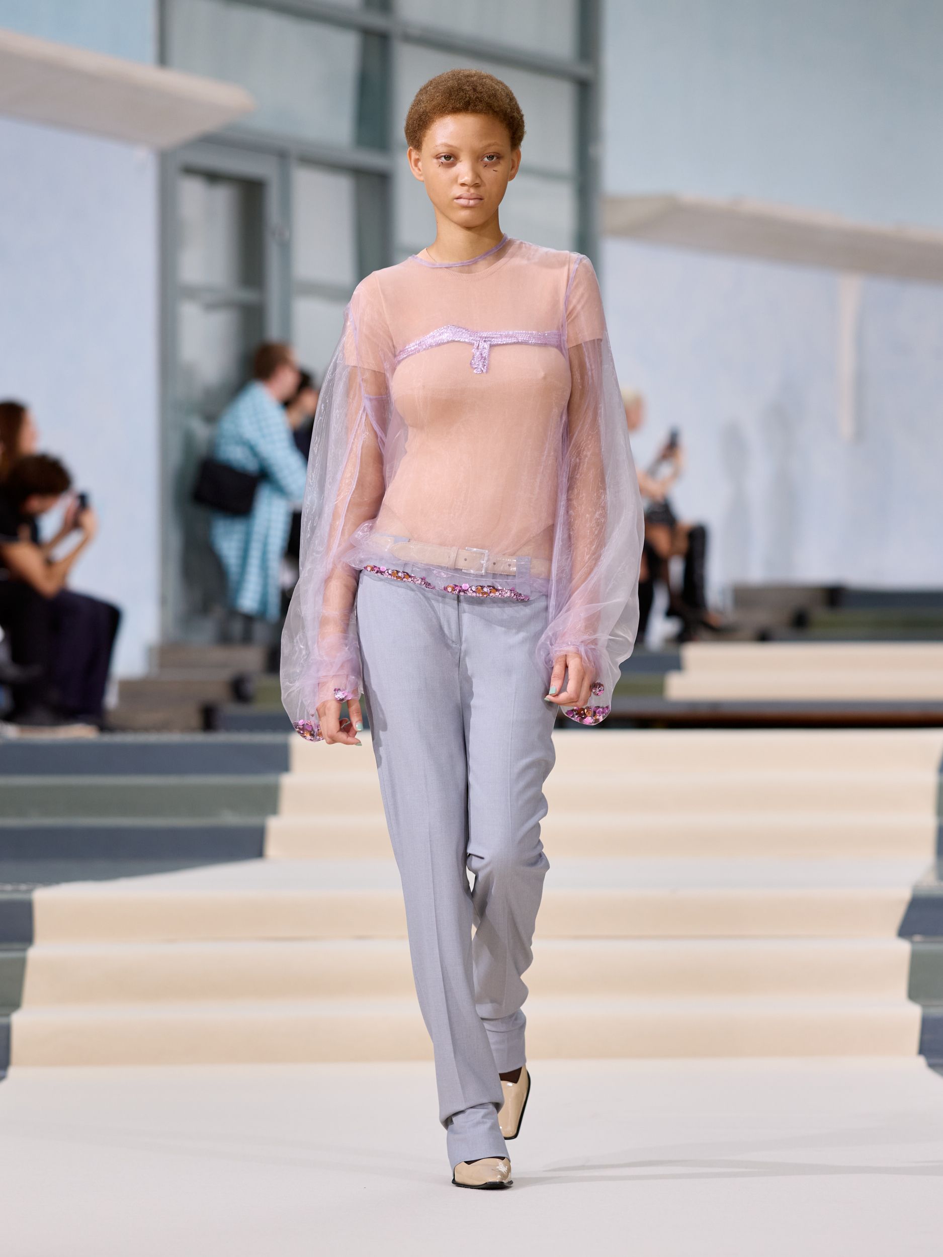 LOOK 39