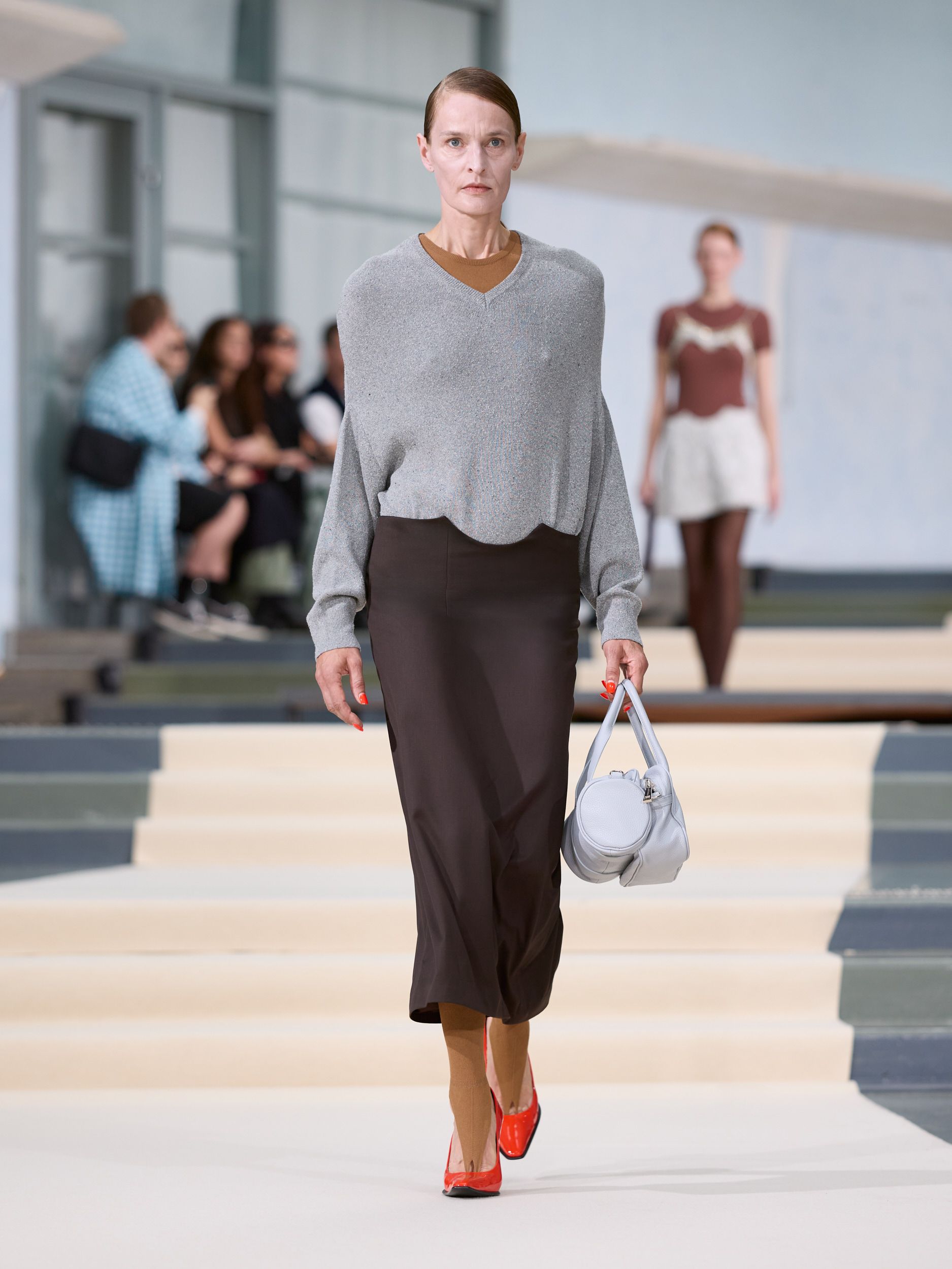LOOK 26