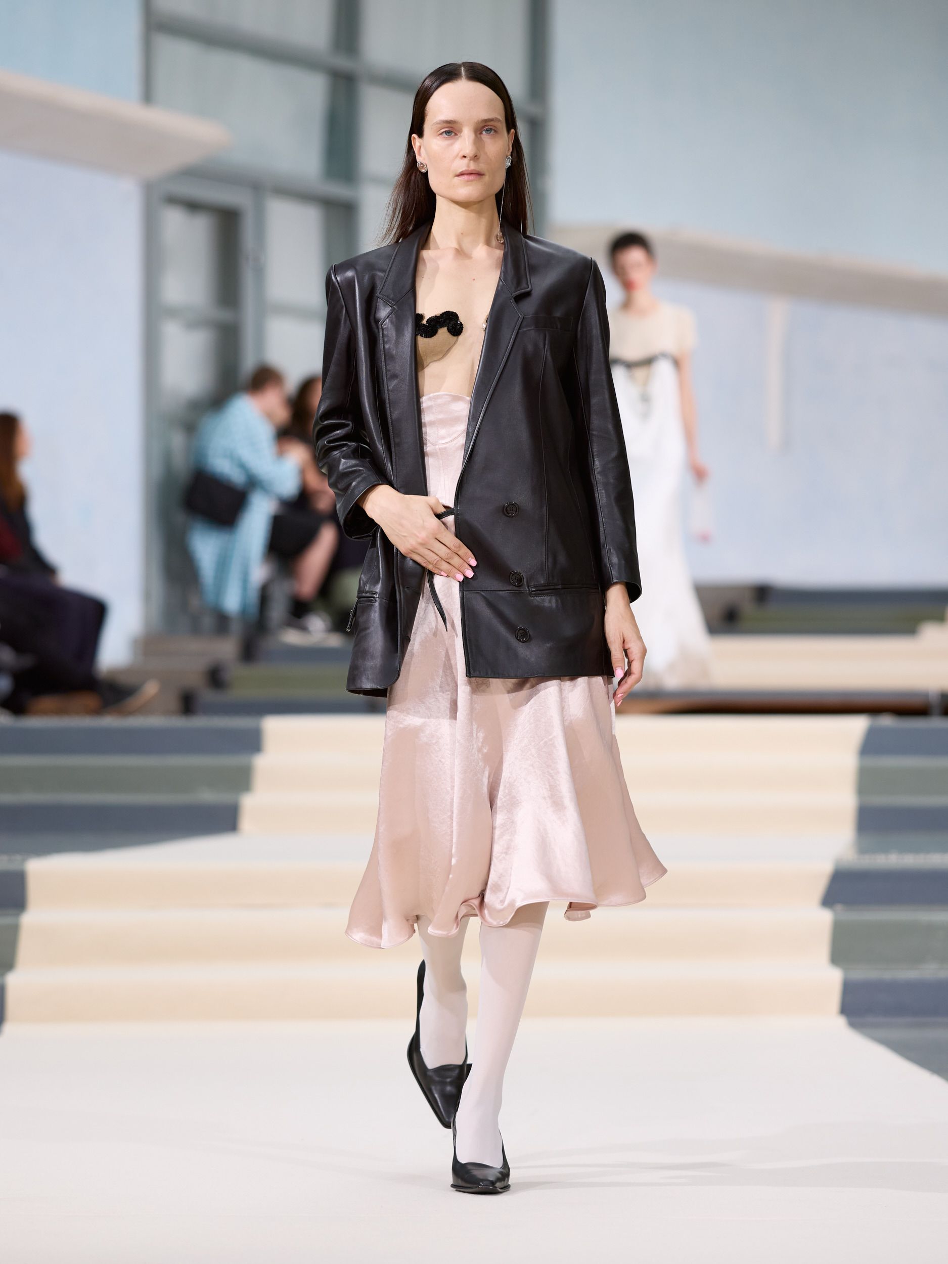 LOOK 36