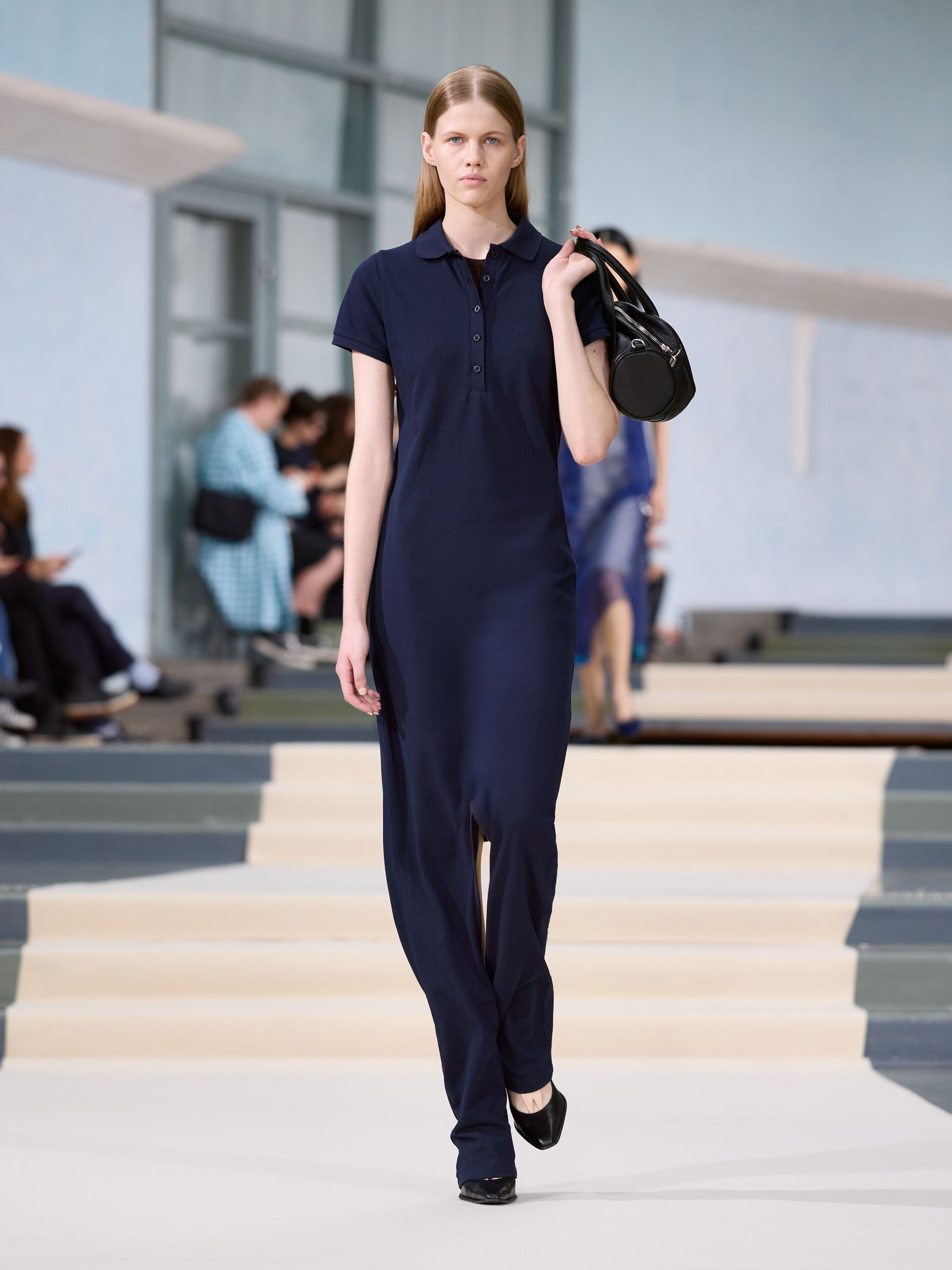 LOOK 16