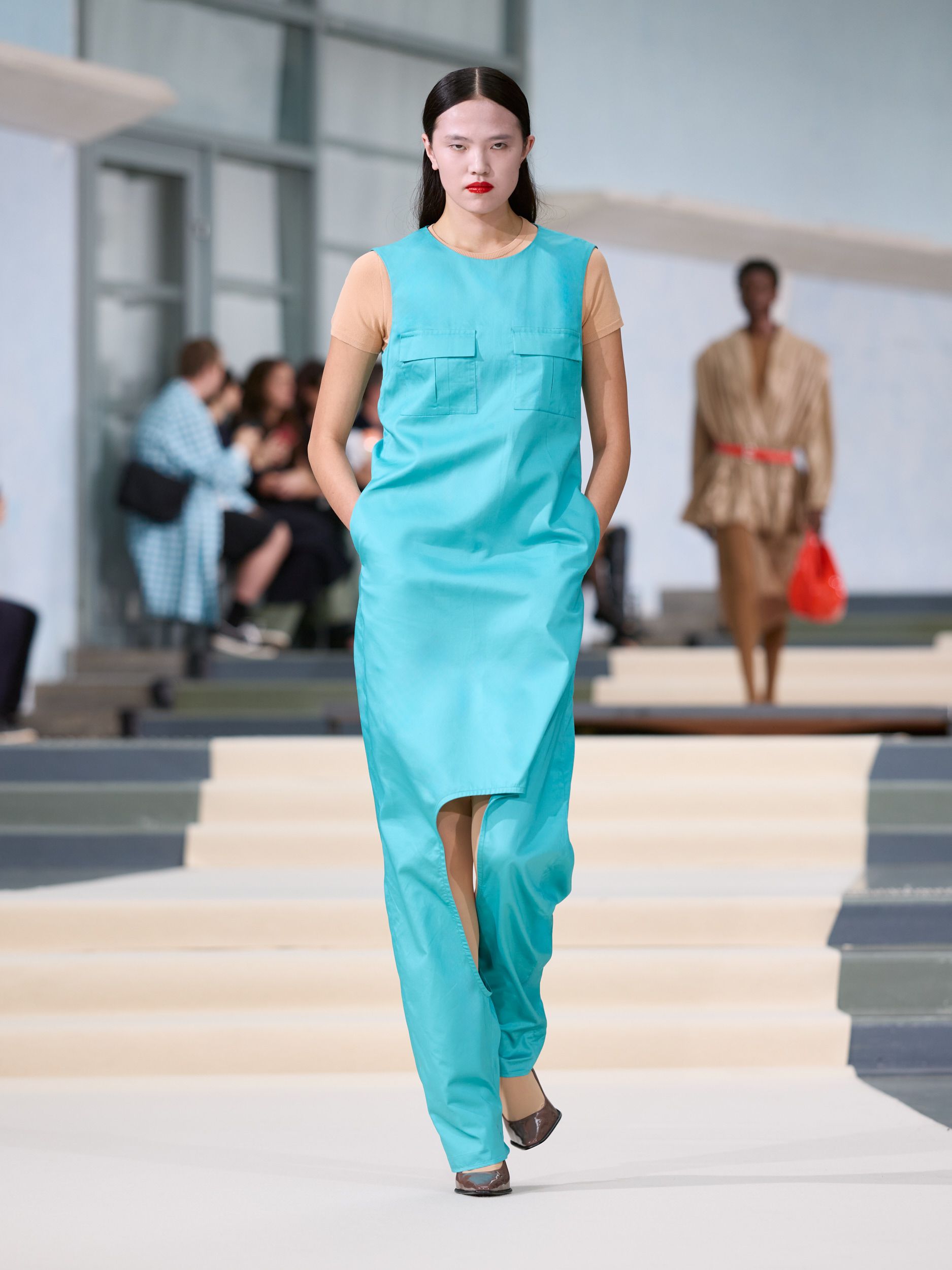 LOOK 23