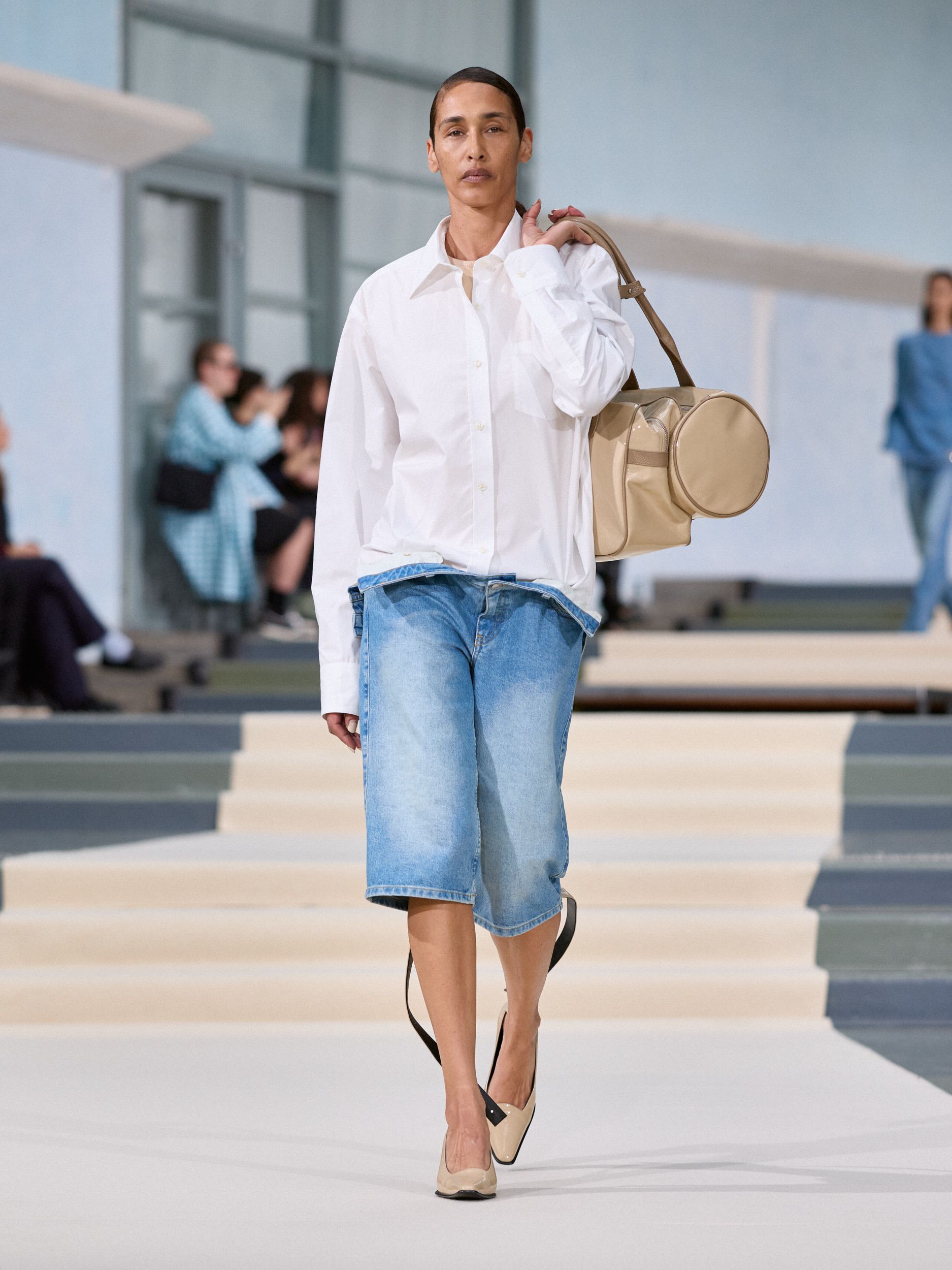 LOOK 05