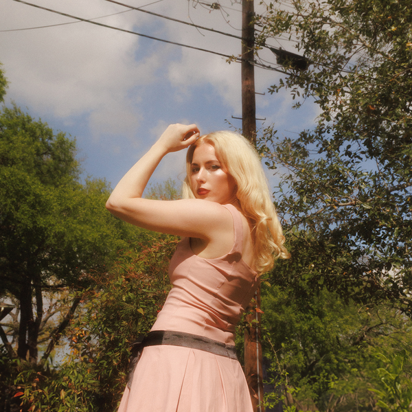 Holly Macve |  TAP Music