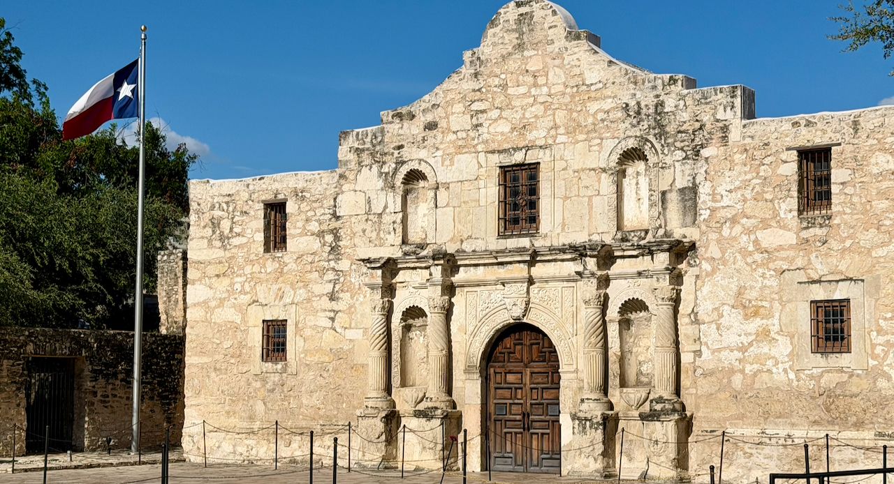 The Alamo sits only a few blocks from the restaurants and activity along the river.