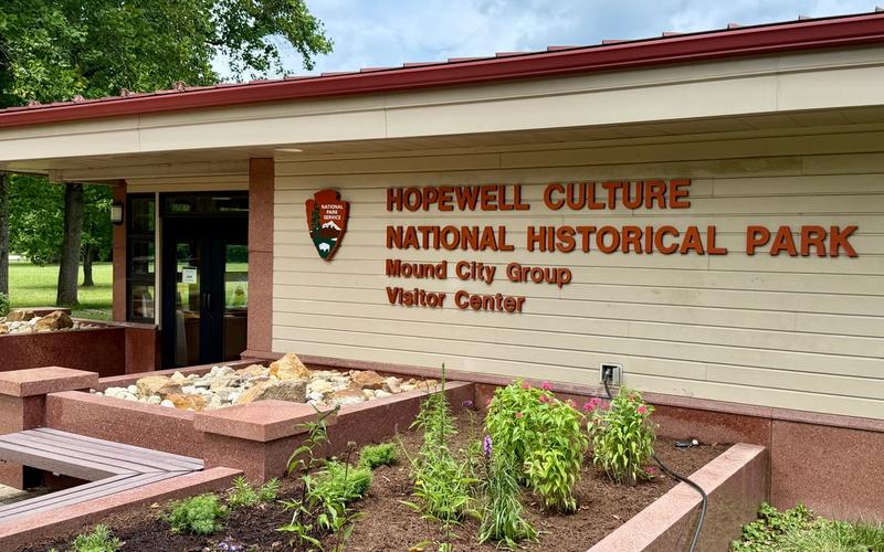 Archibald Visits the Hopewell Earthworks