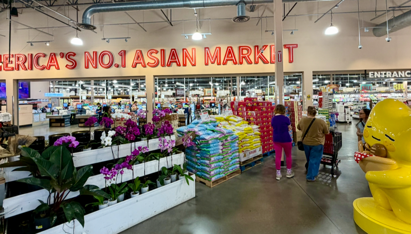 An Asian Food Adventure in Orlando: H Mart and Taste of Chengdu
