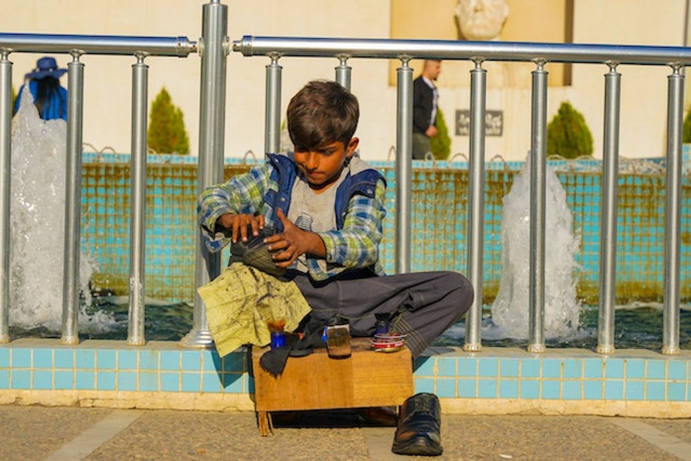 donating to help street kids