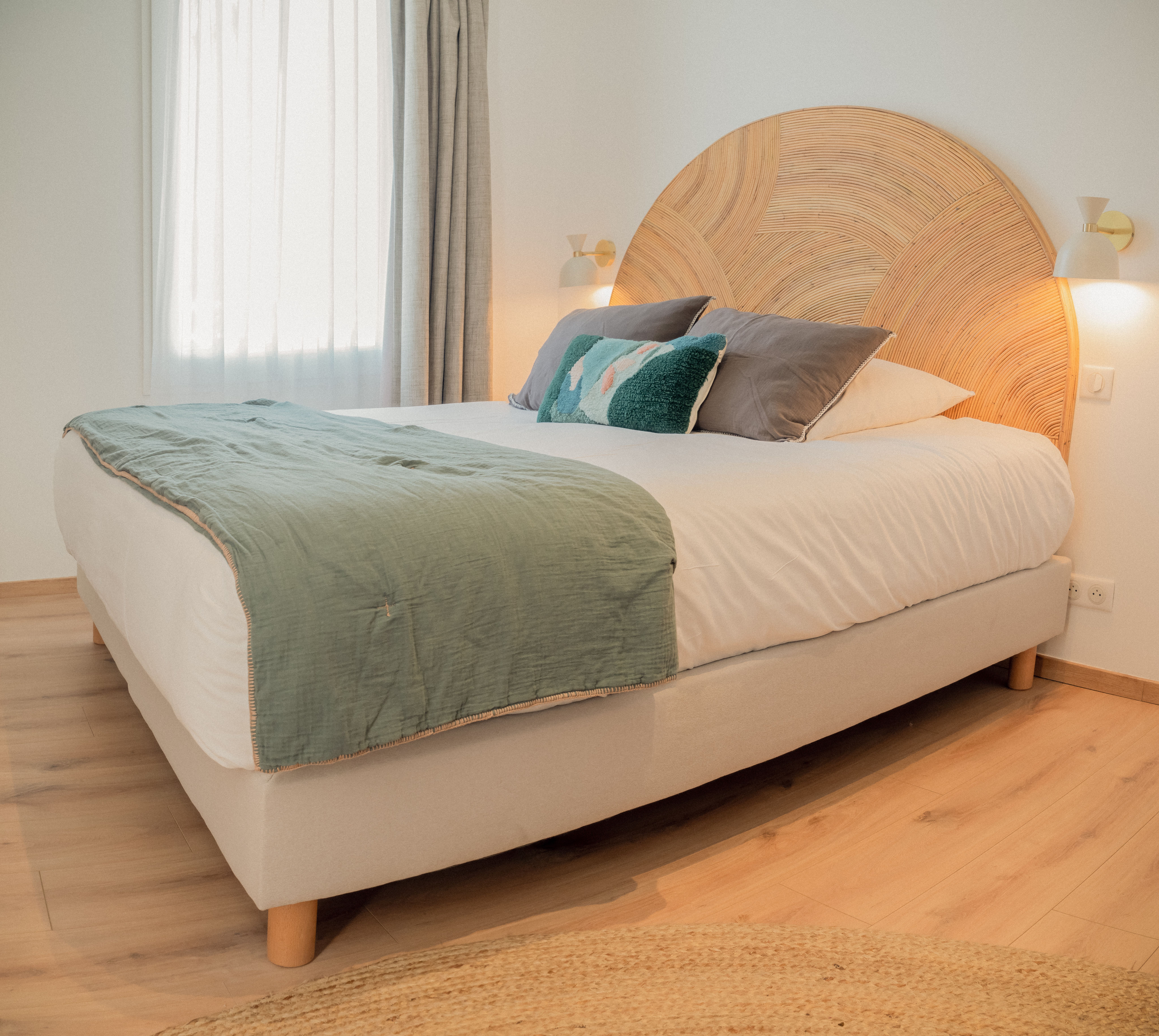 Focus sur un lit d'une chambre