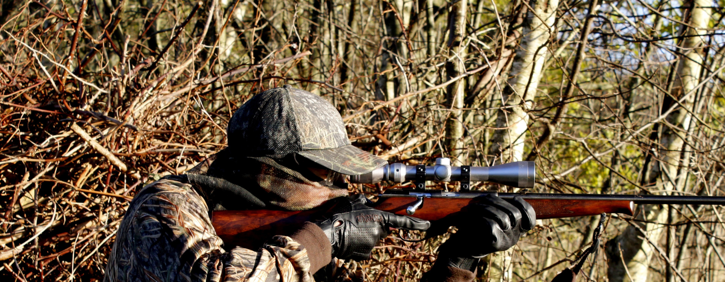 Lydløs jagtjakke, find vores fem bud her