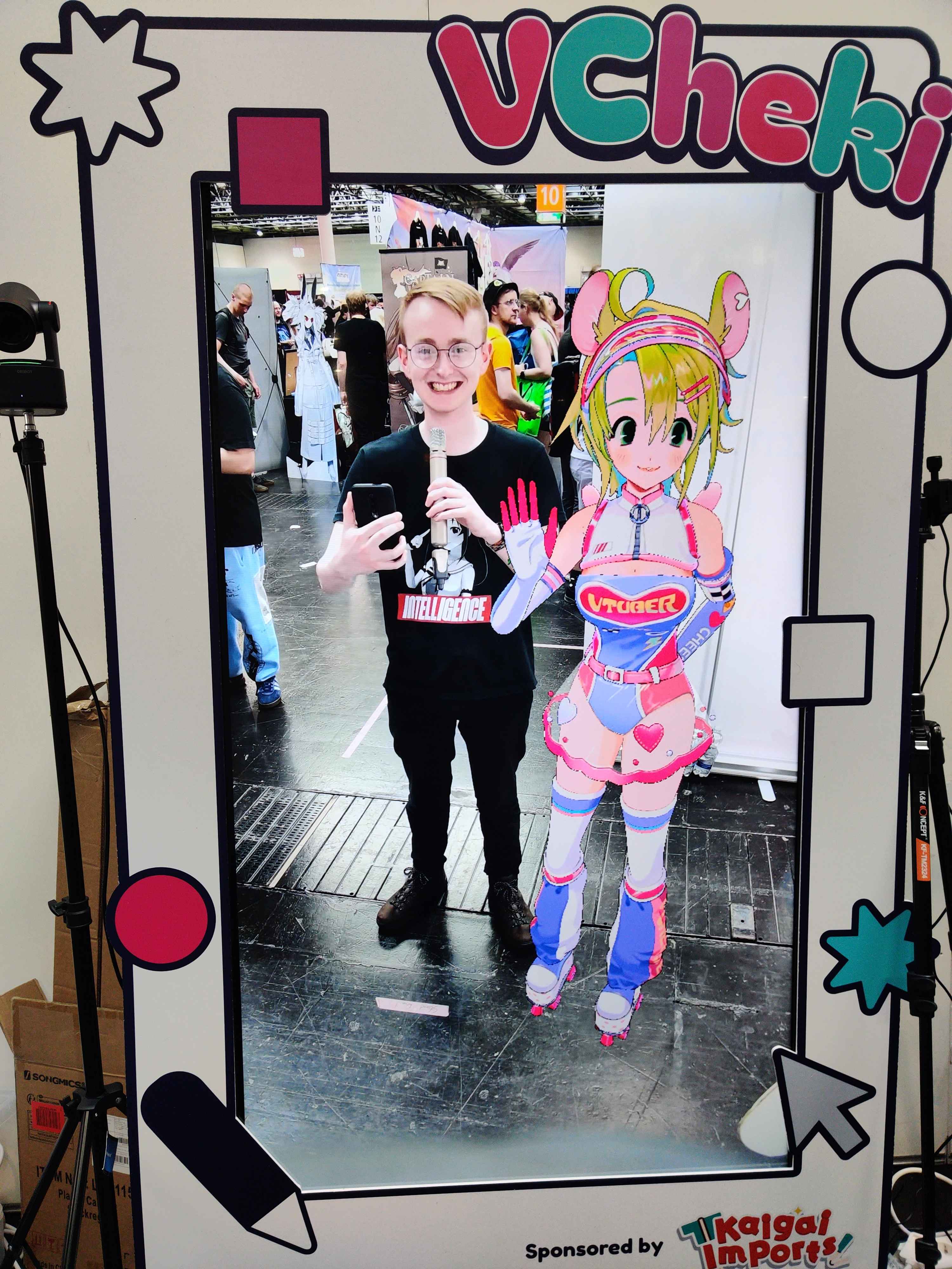 An enthusiastic fan taking an AR photo with a VTuber with live mocap from across the Atlantic.