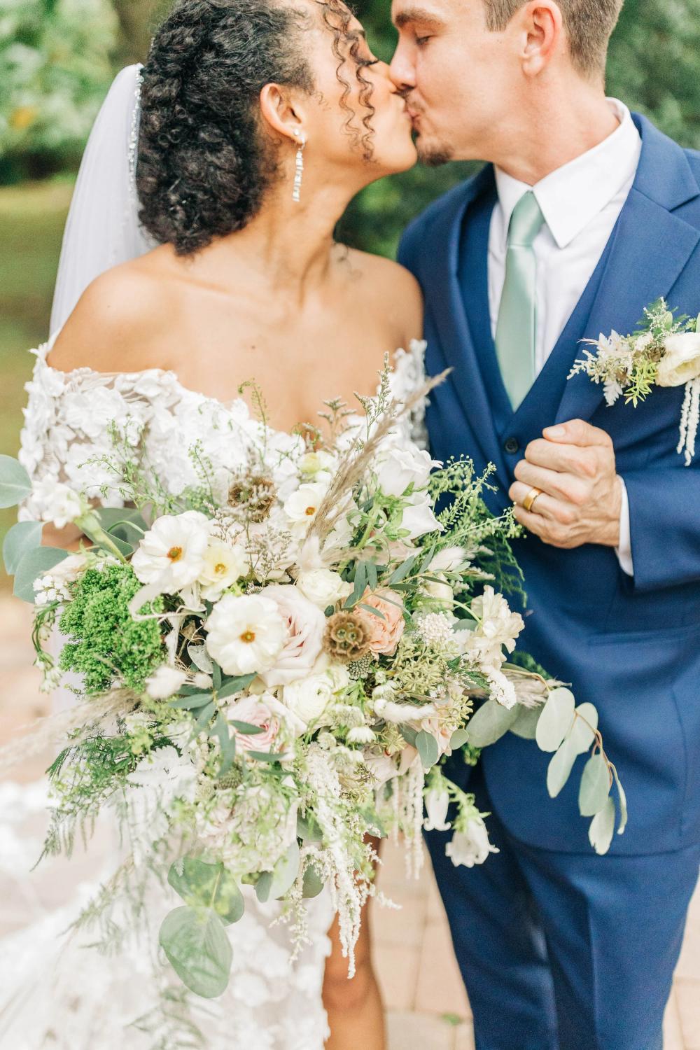 Weddings photography by Sydney Morman