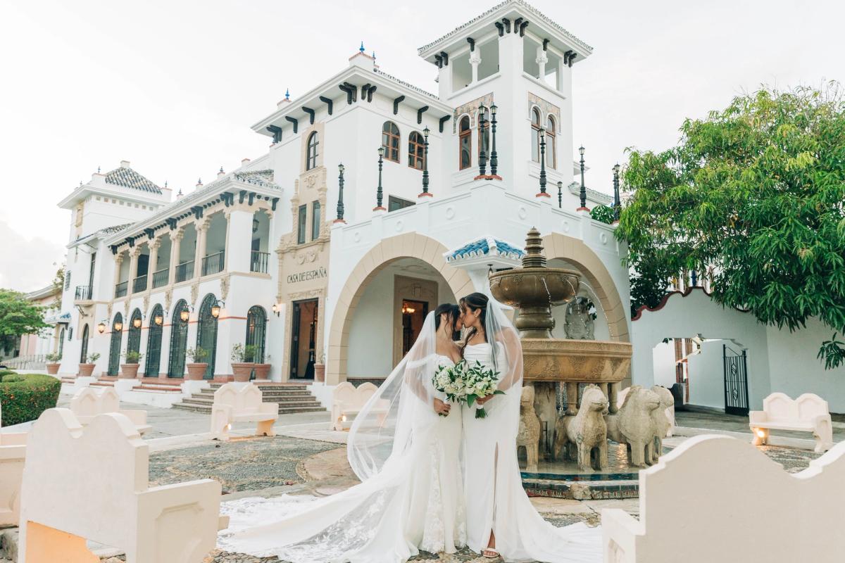 Weddings photography by Sydney Morman