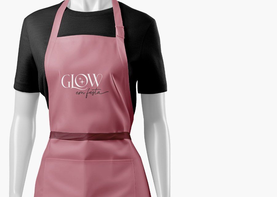 O uniforme que recebe os convidados