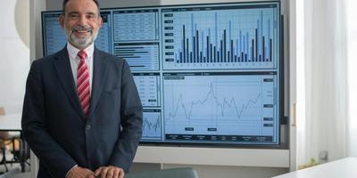 Why Data-Driven Decision Making Is Essential for SaaS Marketplace Success