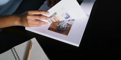 How to Synthesize Research and Craft a Compelling Magazine Article