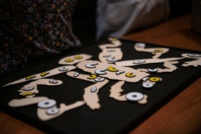 Et egenkomponert dyr av figurer. Foto. Kreditering: Nasjonalmuseet