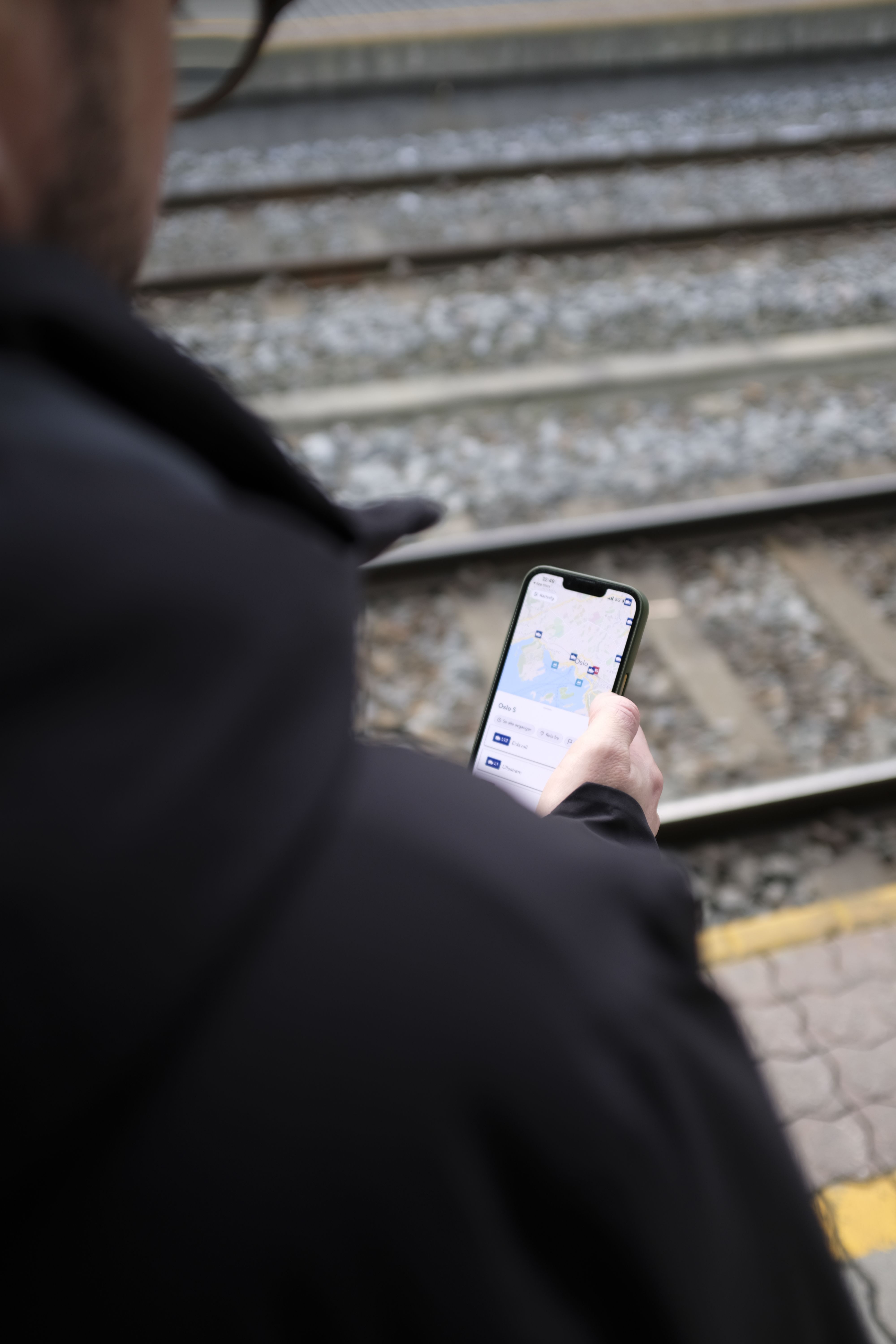 Entur app på mobilskjerm. Foto.