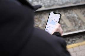 Entur app på mobilskjerm. Foto.