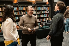 Bekkere i en samtale på fagdag. Foto.